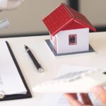 ¿Cómo es el contrato de compra venta de una casa?