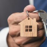 ¿Qué hay que estudiar para ser agente inmobiliario?