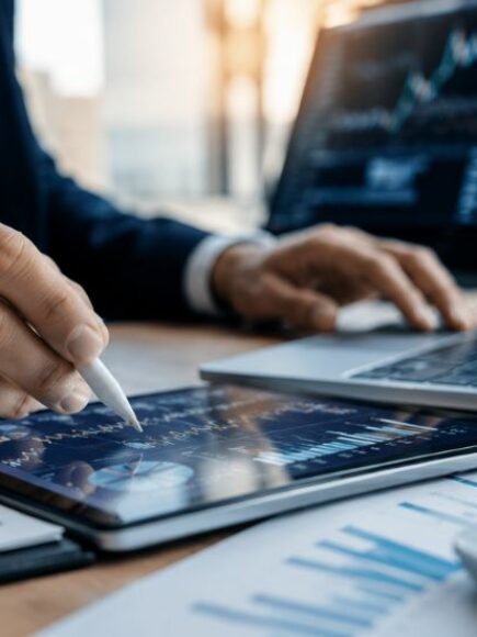 Máster en Ingeniería Económica y Financiera + Certificación Experto en Fintech – Doble Titulación – Diploma Autentificado por Notario Europeo –